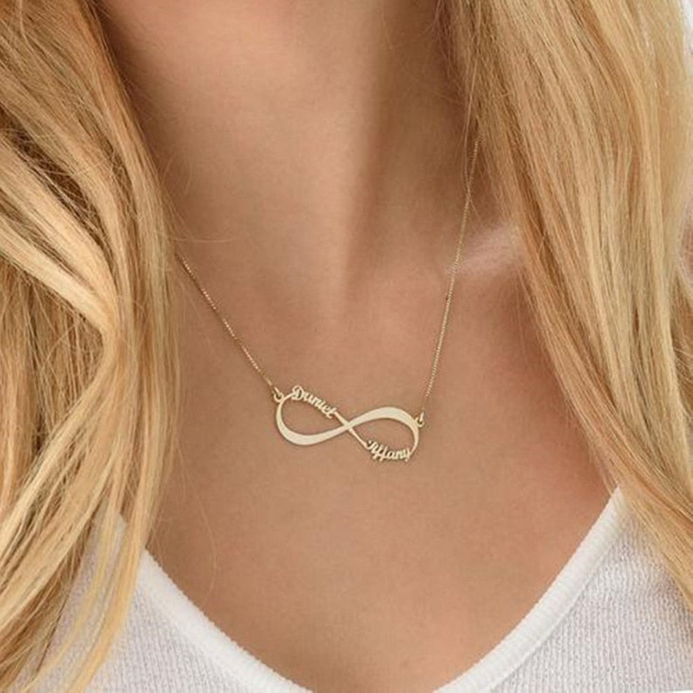 Collier INFINITY